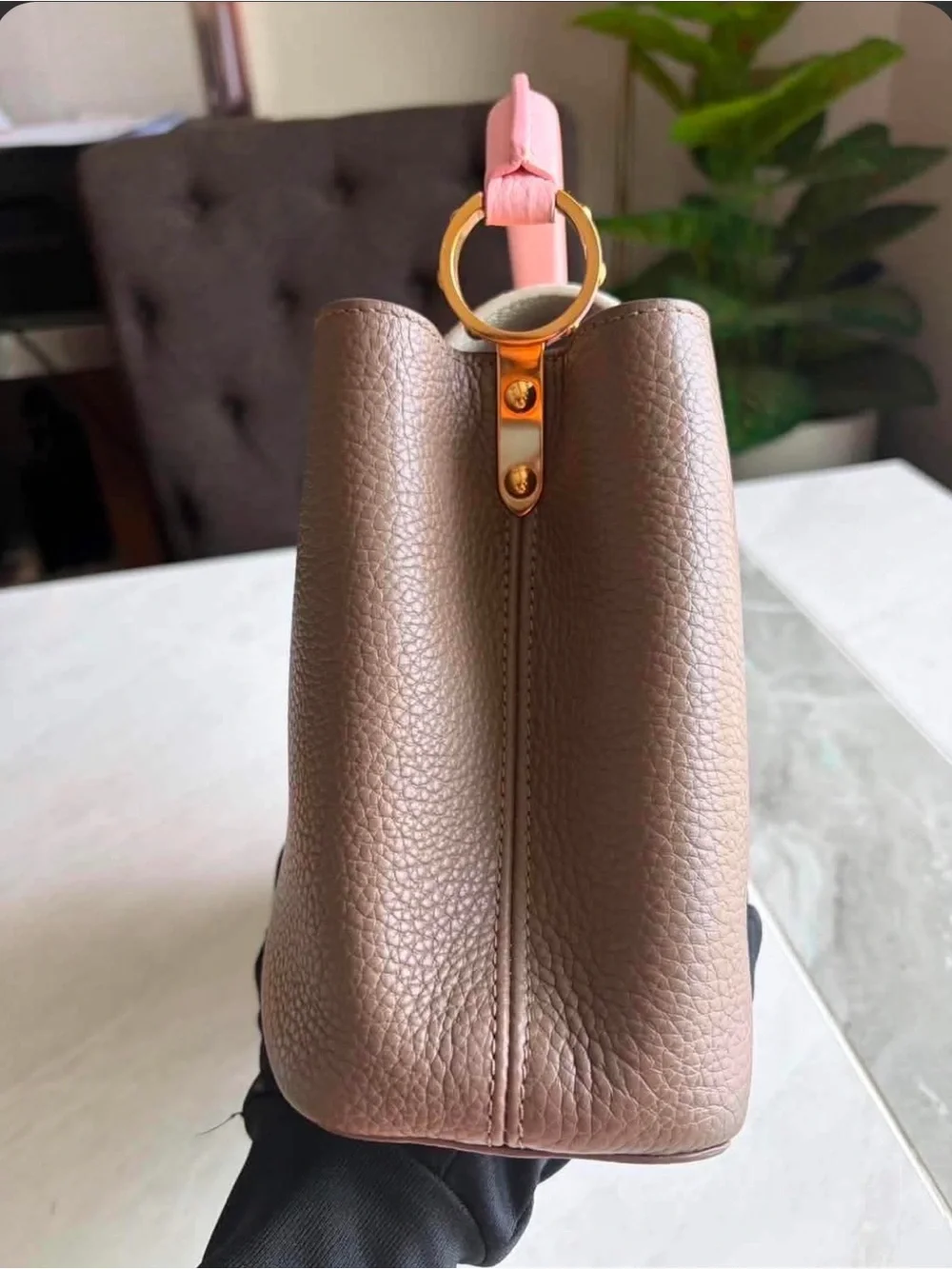 Price firm. Louis Vuitton Tri Color Taurillon Leather Capucines BB Shoulder Bag
